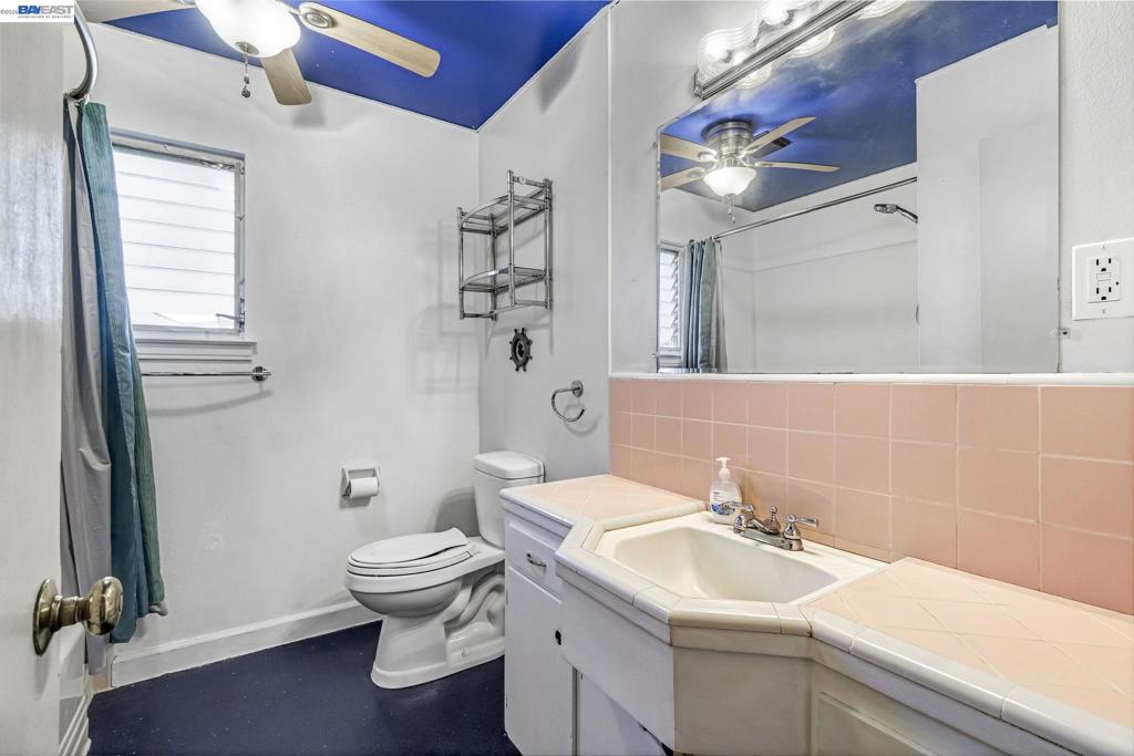 3495 3495 E Dakota Ave, Fresno, CA 93726