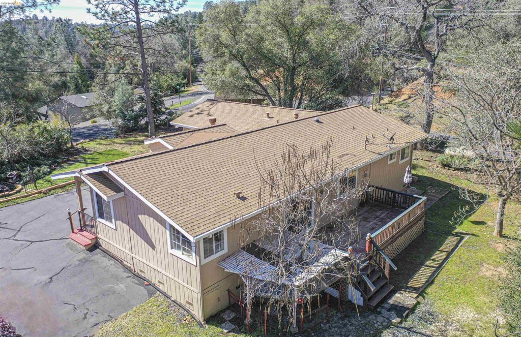 12690 Mueller Dr, Groveland, CA 95321