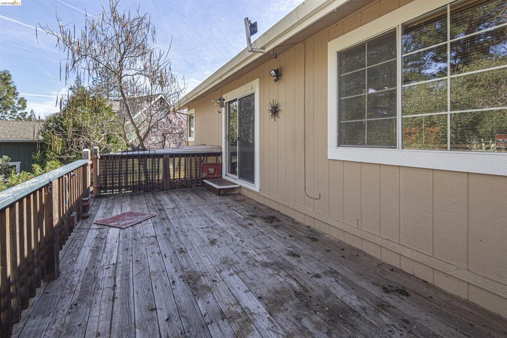 12690 Mueller Dr, Groveland, CA 95321