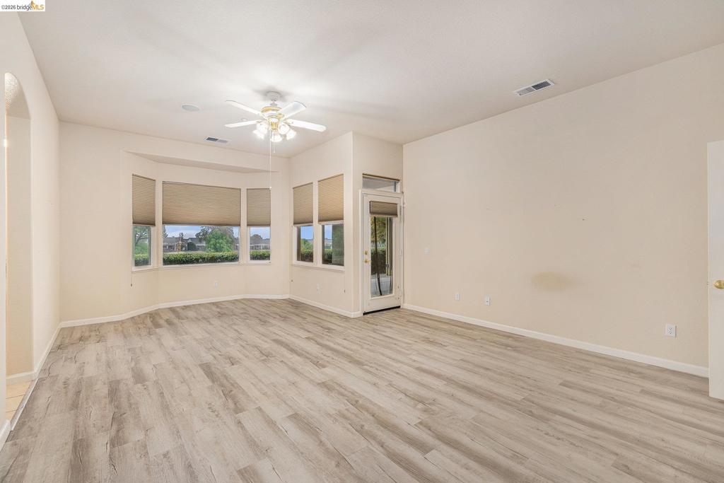 729 729 RICHARDSON DR, Brentwood (CC), CA 94513-6462