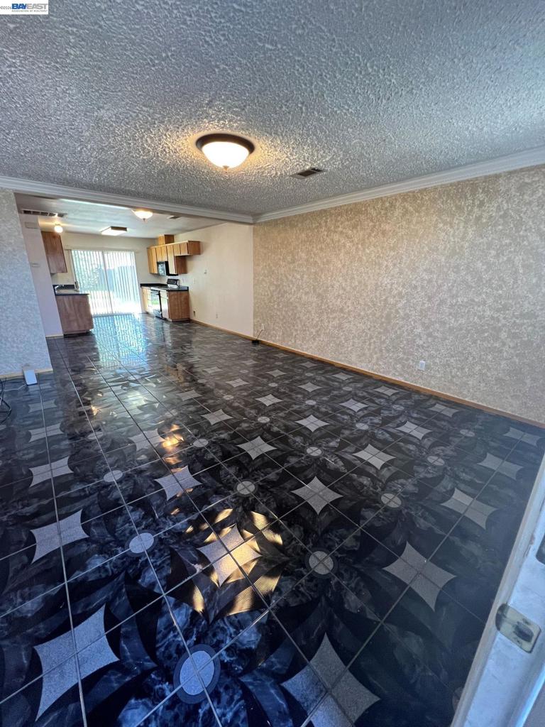 192 192 Torvend Way, Patterson, CA 95363