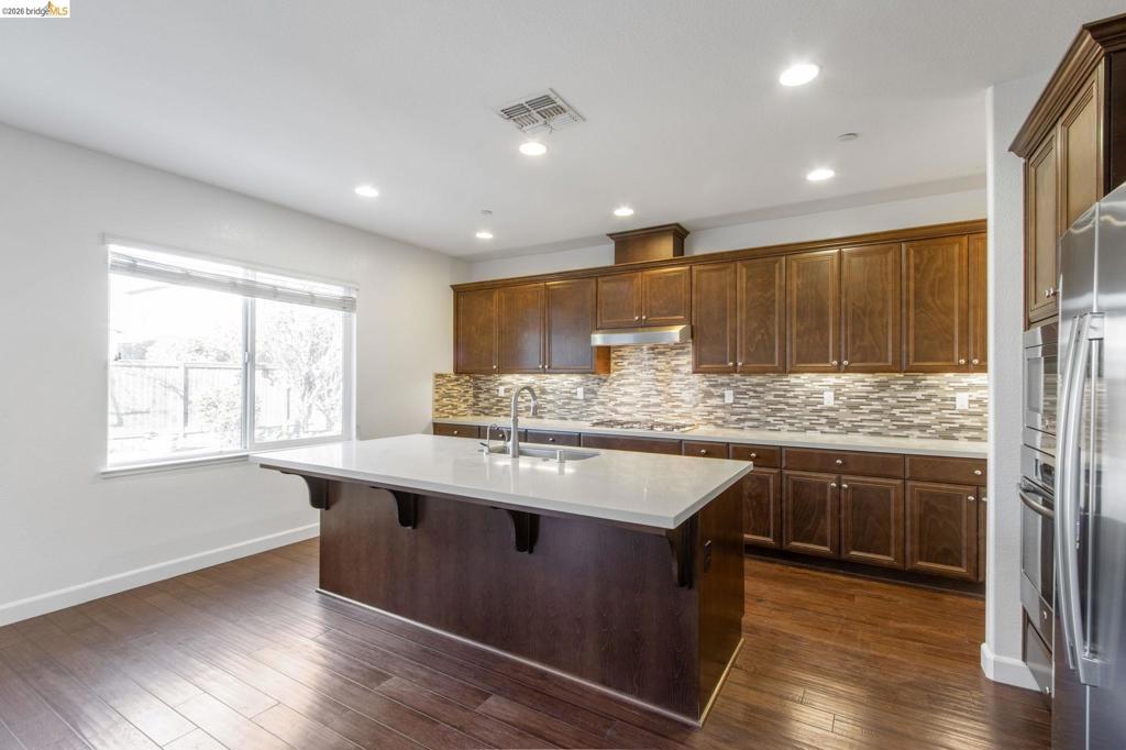 607 607 Bristol Ct, Brentwood (CC), CA 94513