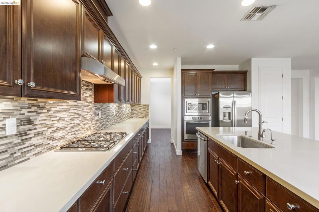 607 607 Bristol Ct, Brentwood (CC), CA 94513