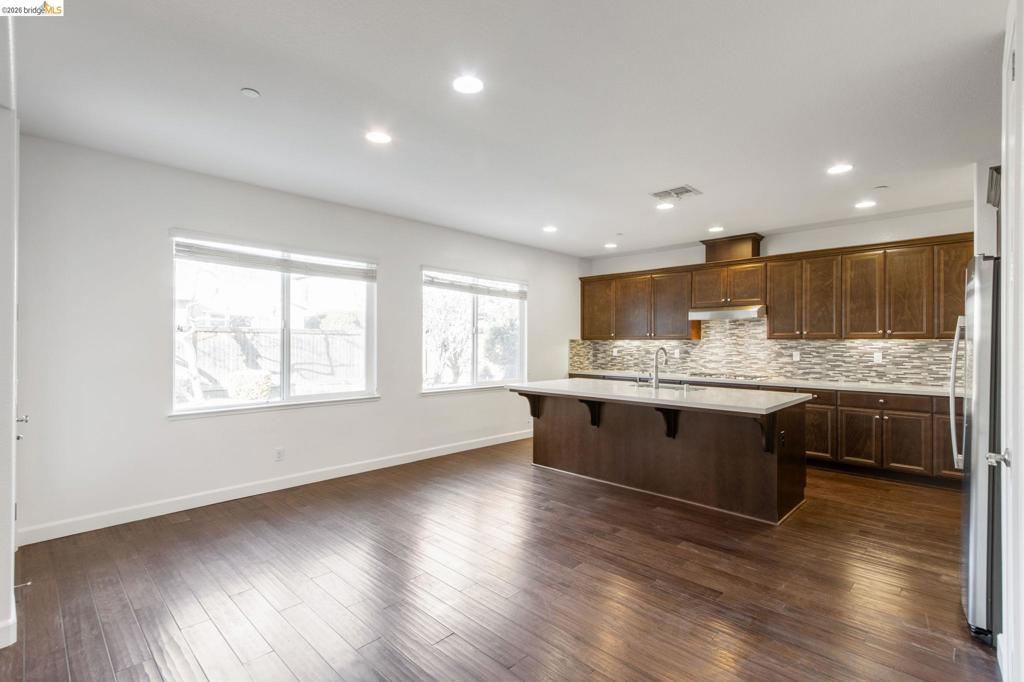 607 607 Bristol Ct, Brentwood (CC), CA 94513