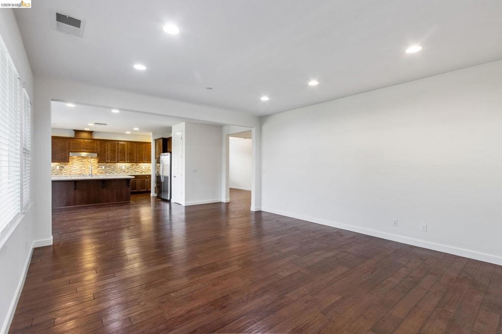 607 607 Bristol Ct, Brentwood (CC), CA 94513