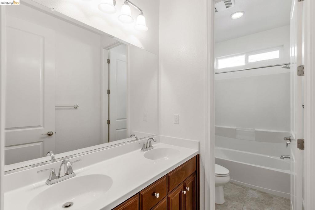 607 607 Bristol Ct, Brentwood (CC), CA 94513