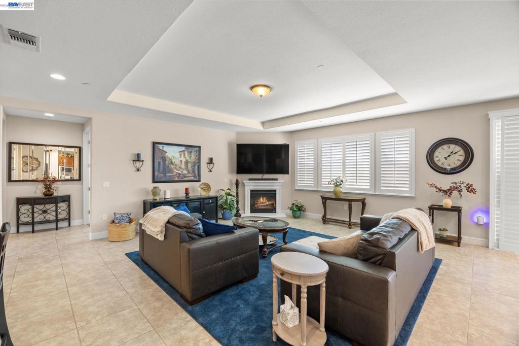 2233 Demartini Ln, Brentwood (CC), CA 94513