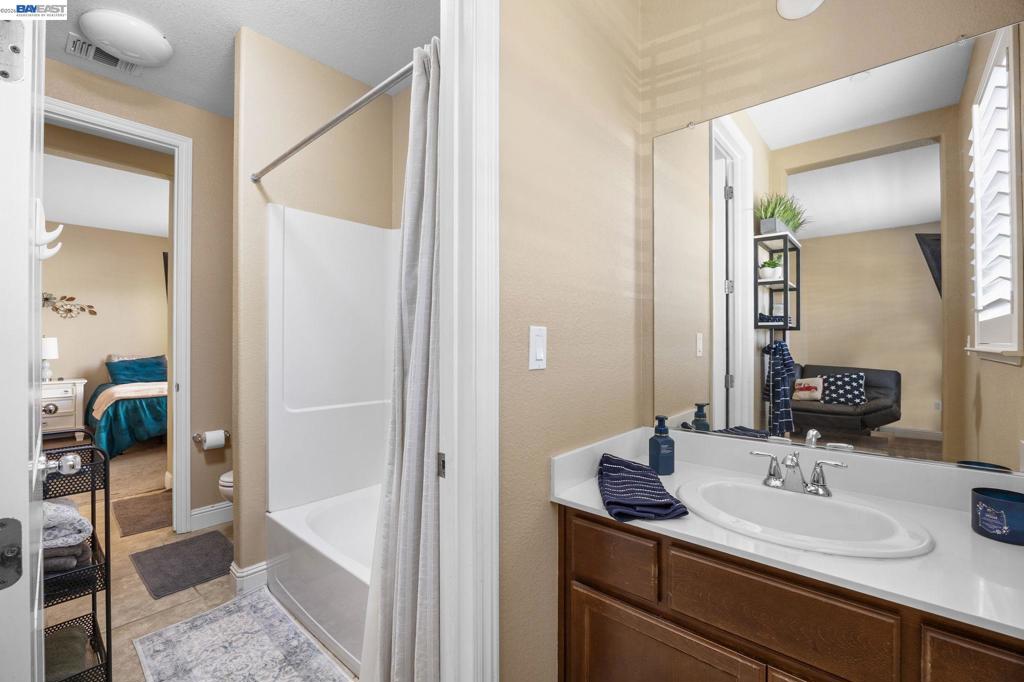 2233 Demartini Ln, Brentwood (CC), CA 94513