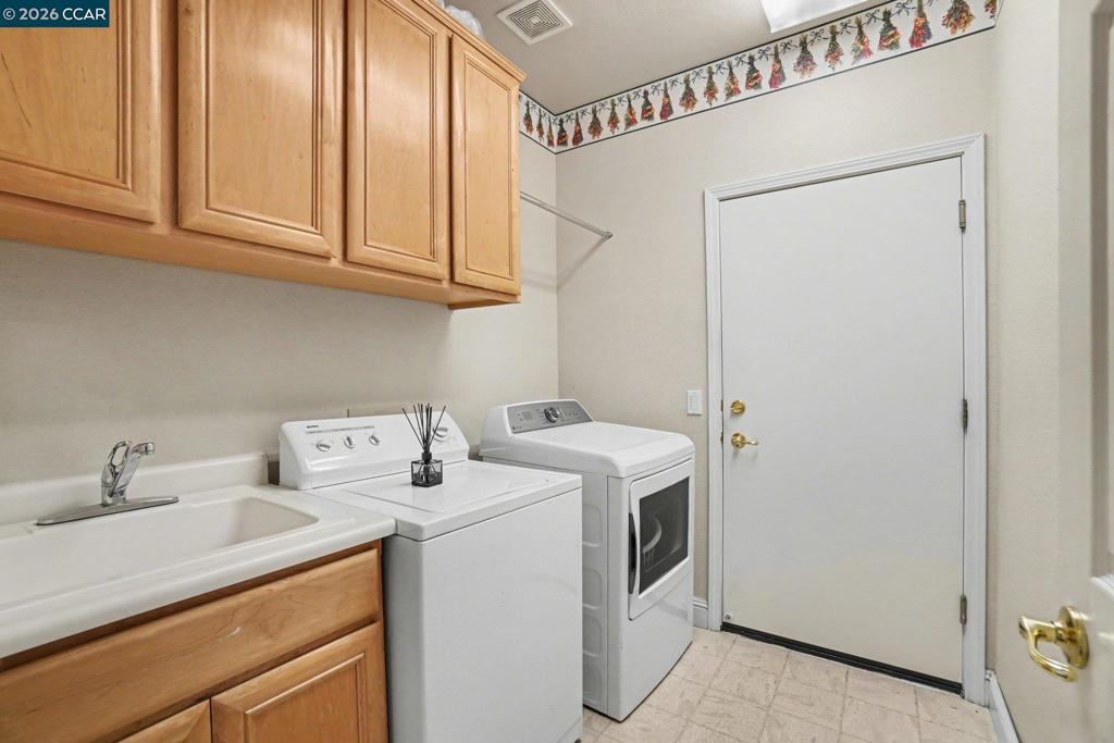 208 Summerset Dr, Brentwood (CC), CA 94513