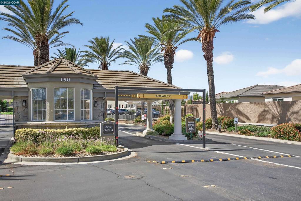 208 Summerset Dr, Brentwood (CC), CA 94513