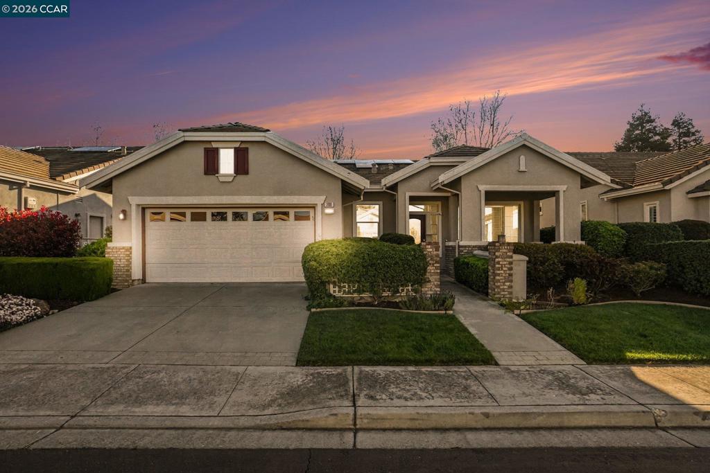 208 Summerset Dr, Brentwood (CC), CA 94513