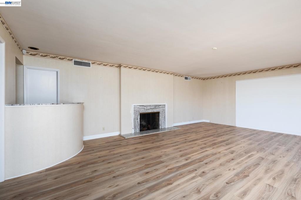 805 Lyon Ave, Sanger, CA 93657