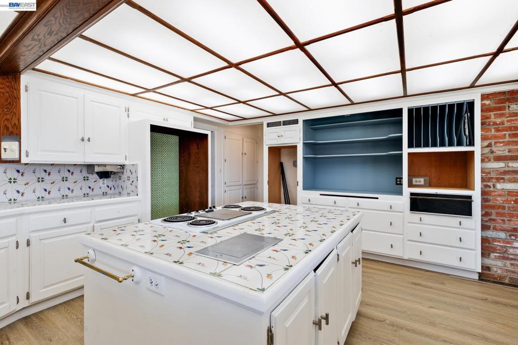 805 Lyon Ave, Sanger, CA 93657