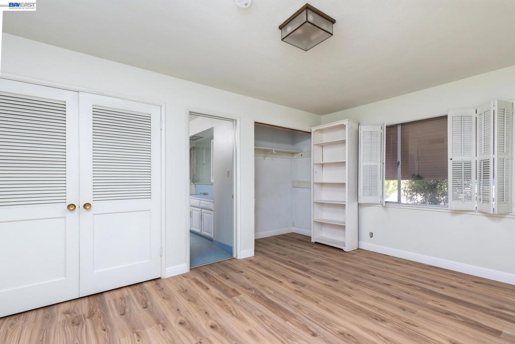 805 Lyon Ave, Sanger, CA 93657