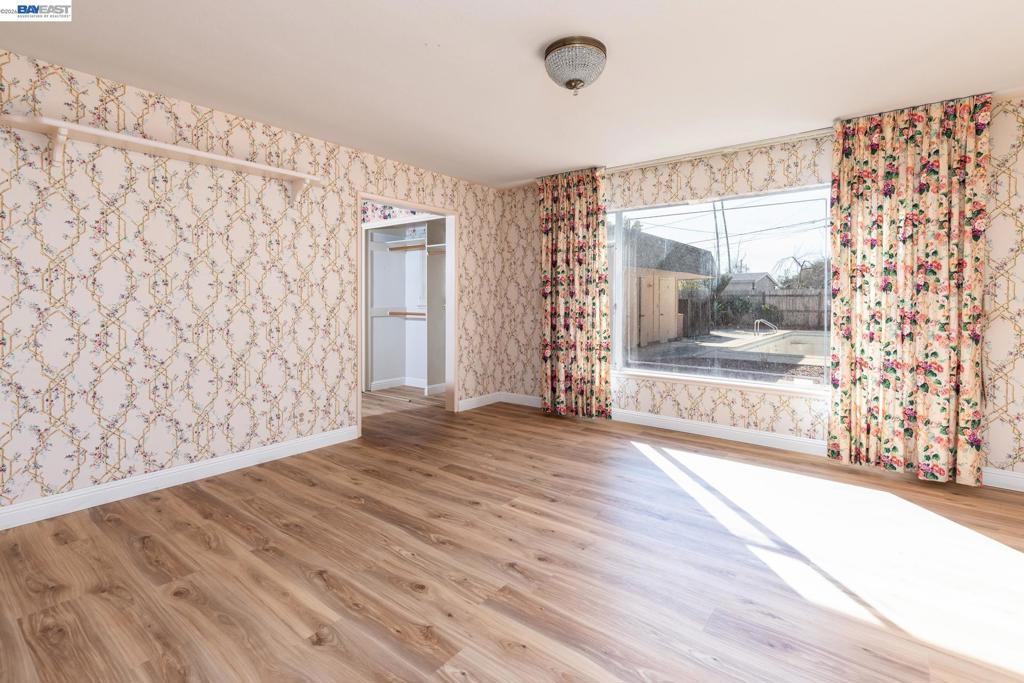 805 Lyon Ave, Sanger, CA 93657