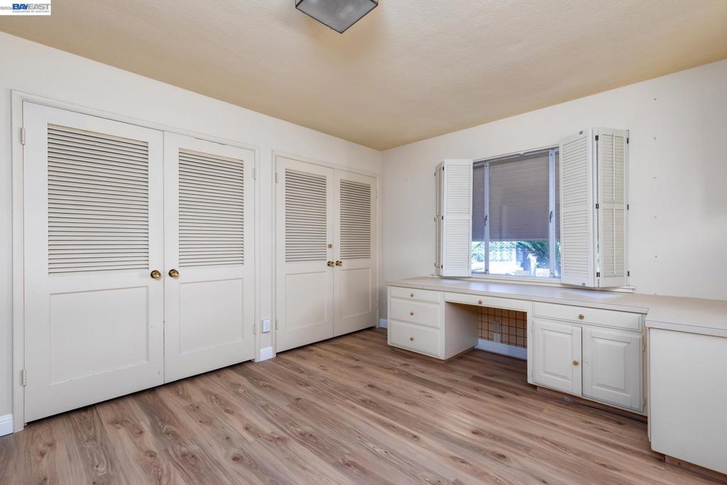 805 Lyon Ave, Sanger, CA 93657