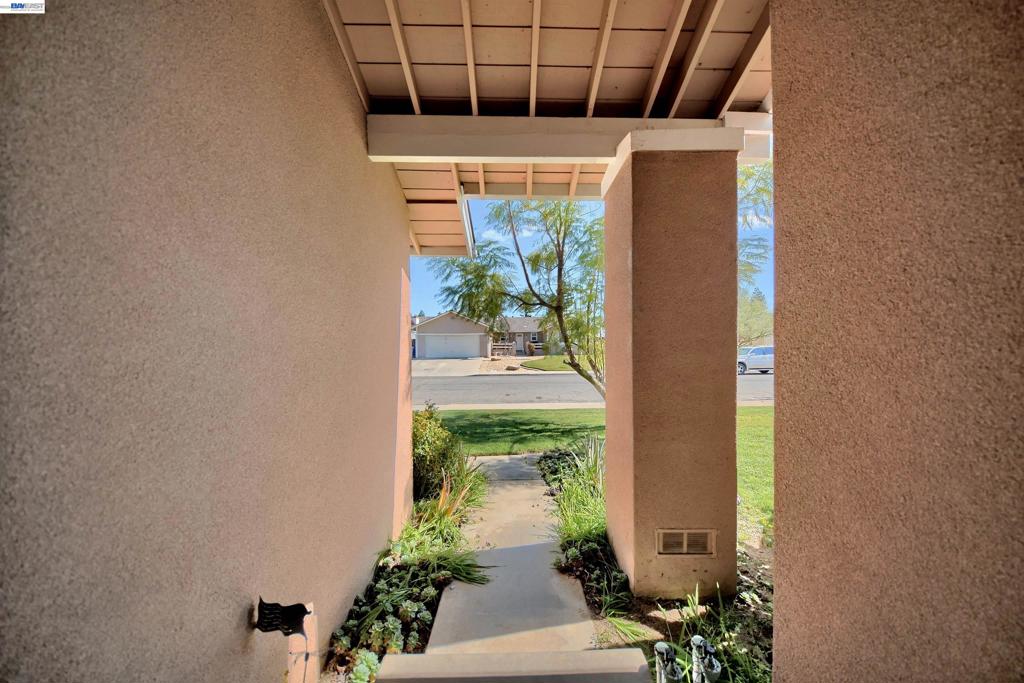 1425 1425 Forest Dr, Turlock, CA 95380