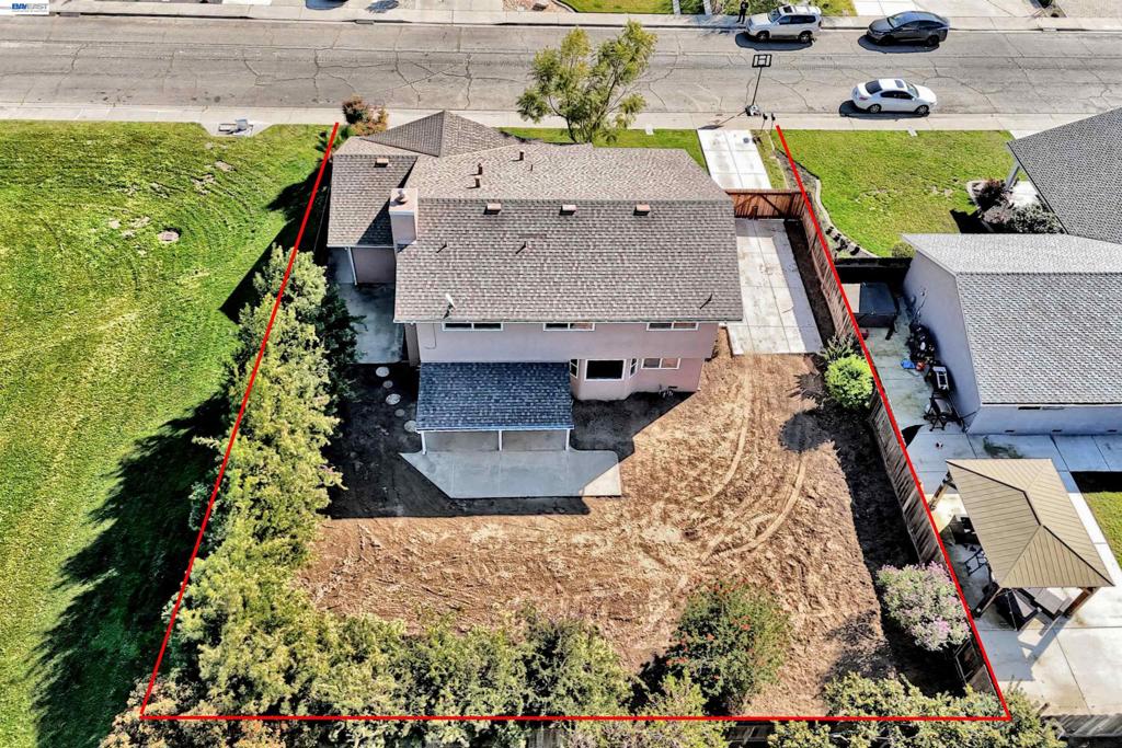 1425 Forest Dr, Turlock, CA 95380