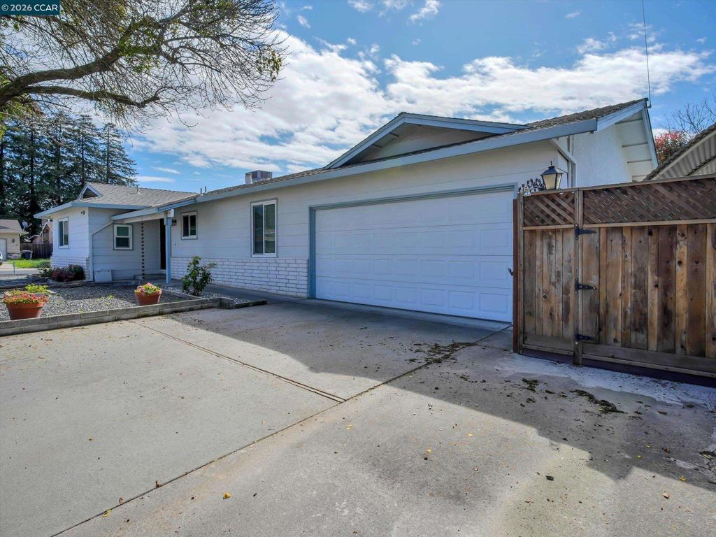 3304 3304 Swallow Dr, Modesto, CA 95356