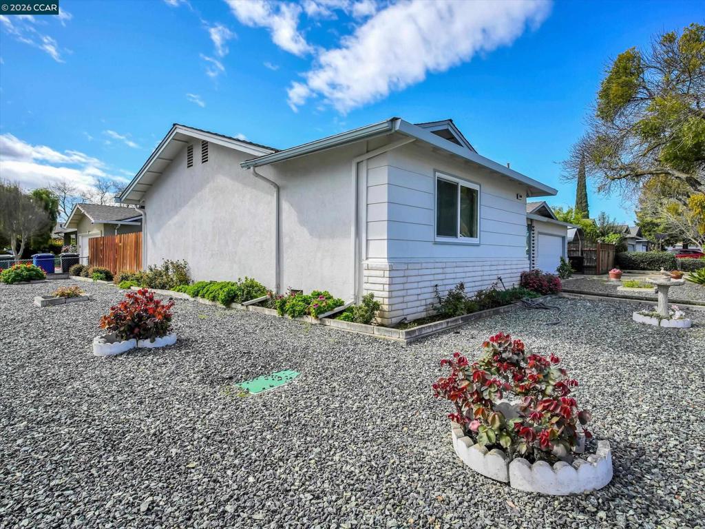 3304 3304 Swallow Dr, Modesto, CA 95356