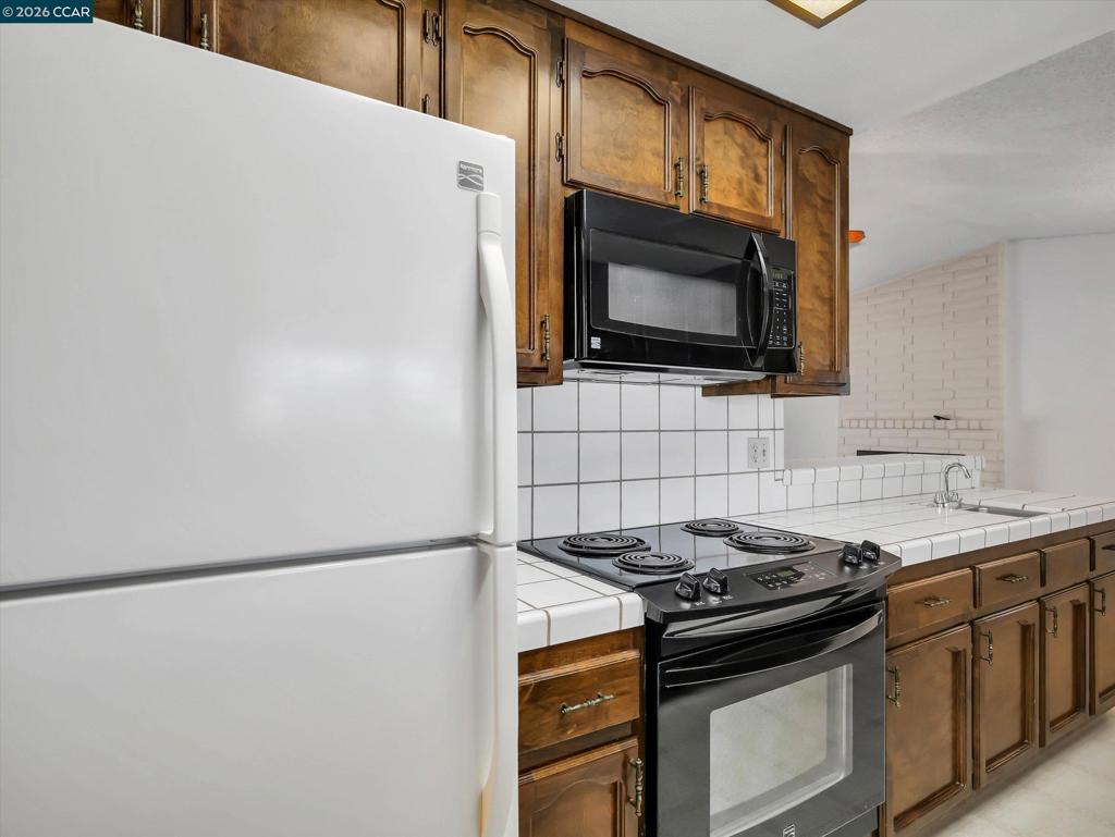 3304 3304 Swallow Dr, Modesto, CA 95356