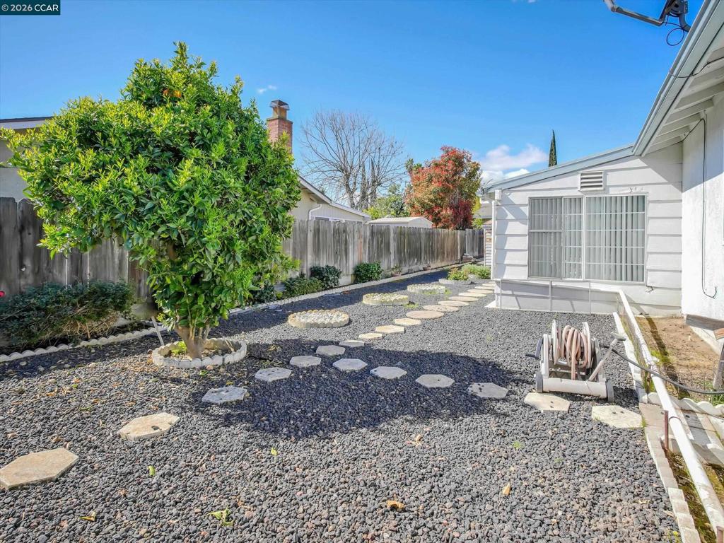 3304 3304 Swallow Dr, Modesto, CA 95356