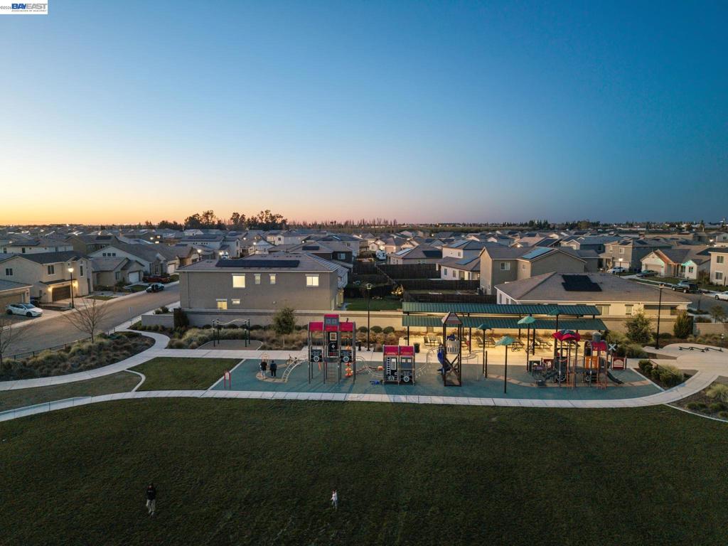 2394 2394 Bharvani Ave, Manteca, CA 95337