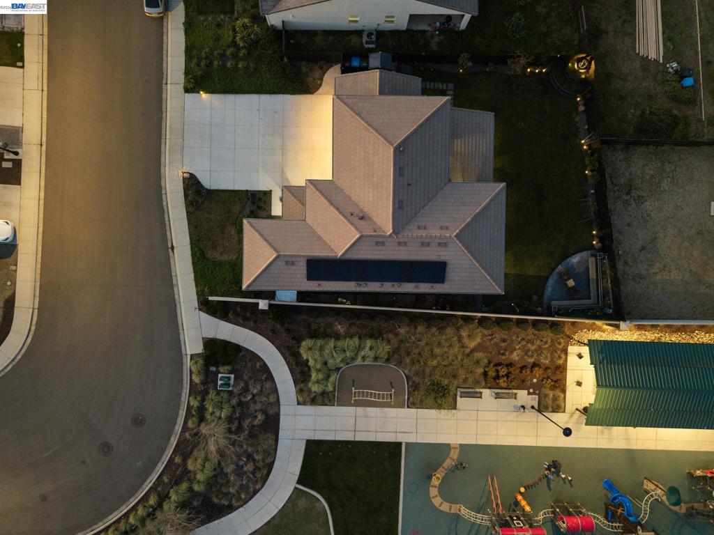 2394 2394 Bharvani Ave, Manteca, CA 95337