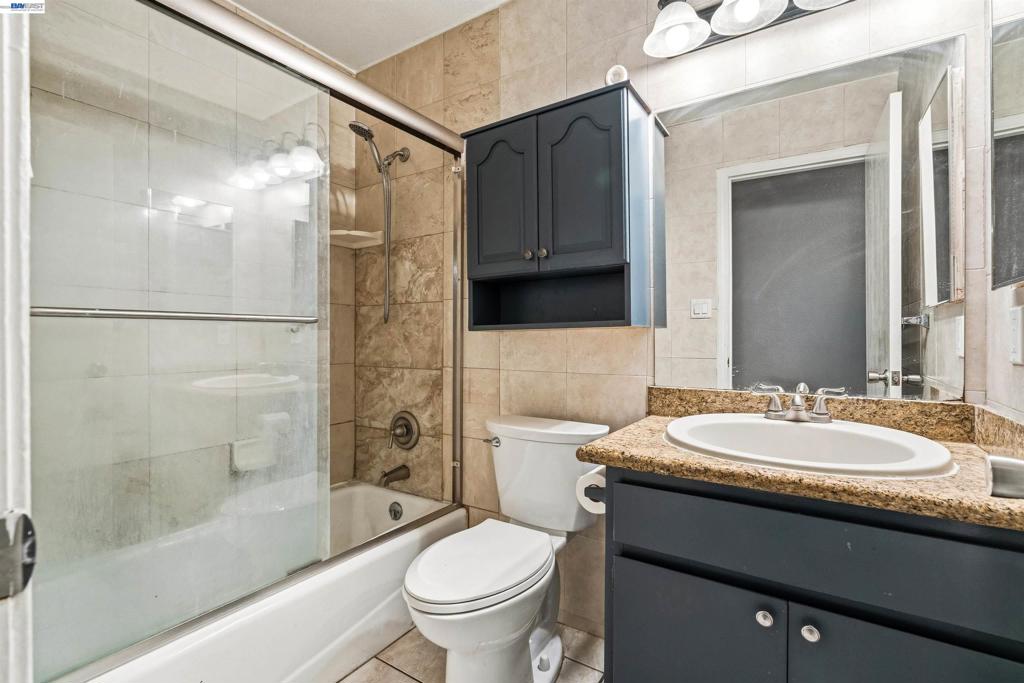 2800 2800 Bateman Ln, Modesto, CA 95354