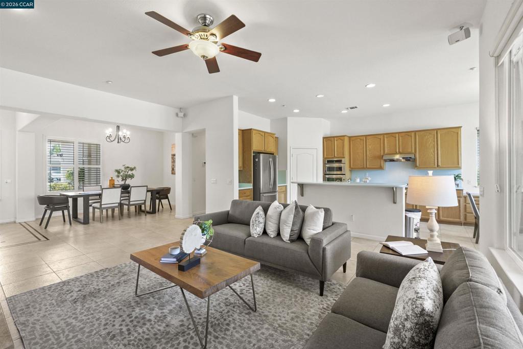 1129 1129 Jonagold Way, Brentwood (CC), CA 94513