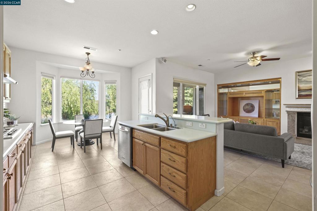 1129 1129 Jonagold Way, Brentwood (CC), CA 94513