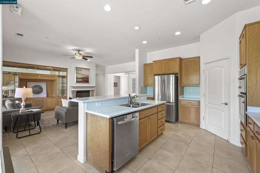 1129 1129 Jonagold Way, Brentwood (CC), CA 94513