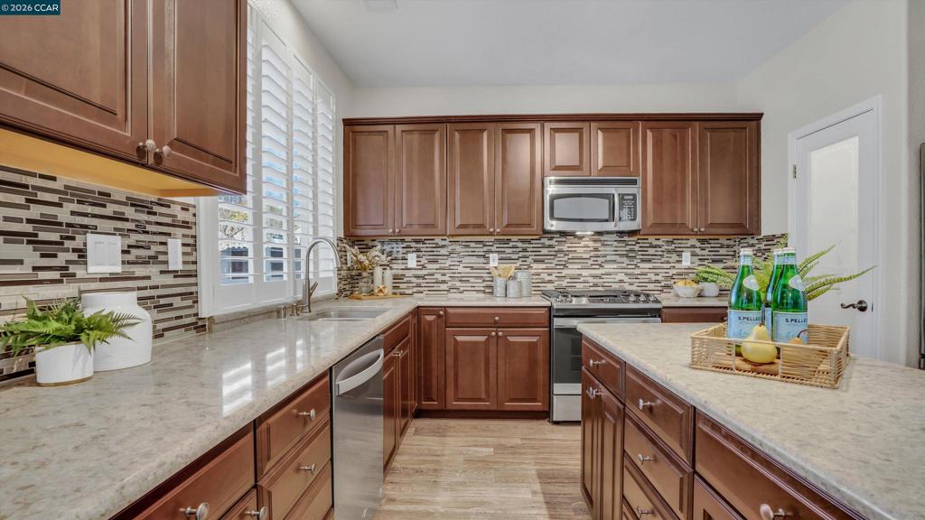 917 Yardley Place, Brentwood (CC), CA 94513-6155