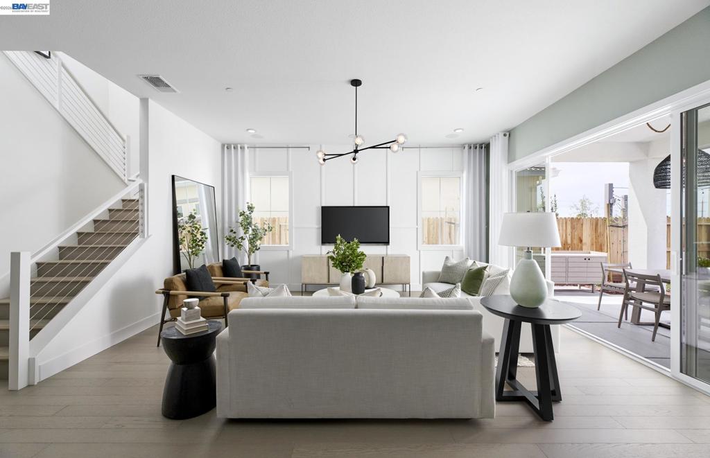 1494 Teak Ave, Manteca, CA 95337