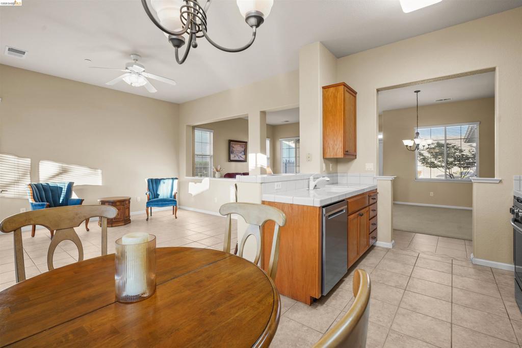 680 Stewart Way, Brentwood (CC), CA 94513