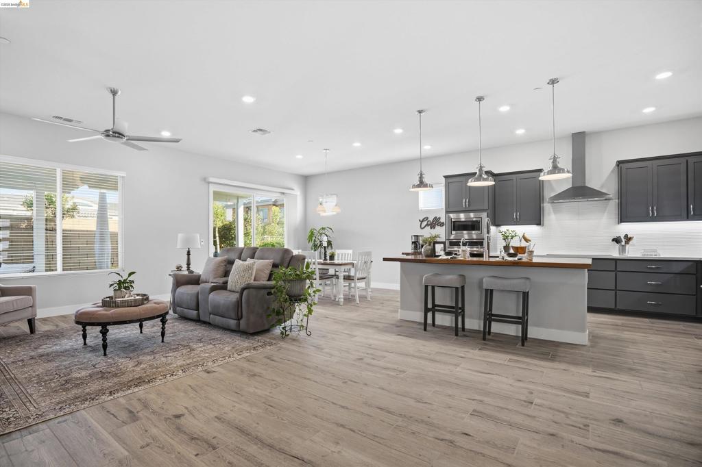 1820 Morello Dr, Brentwood (CC), CA 94513