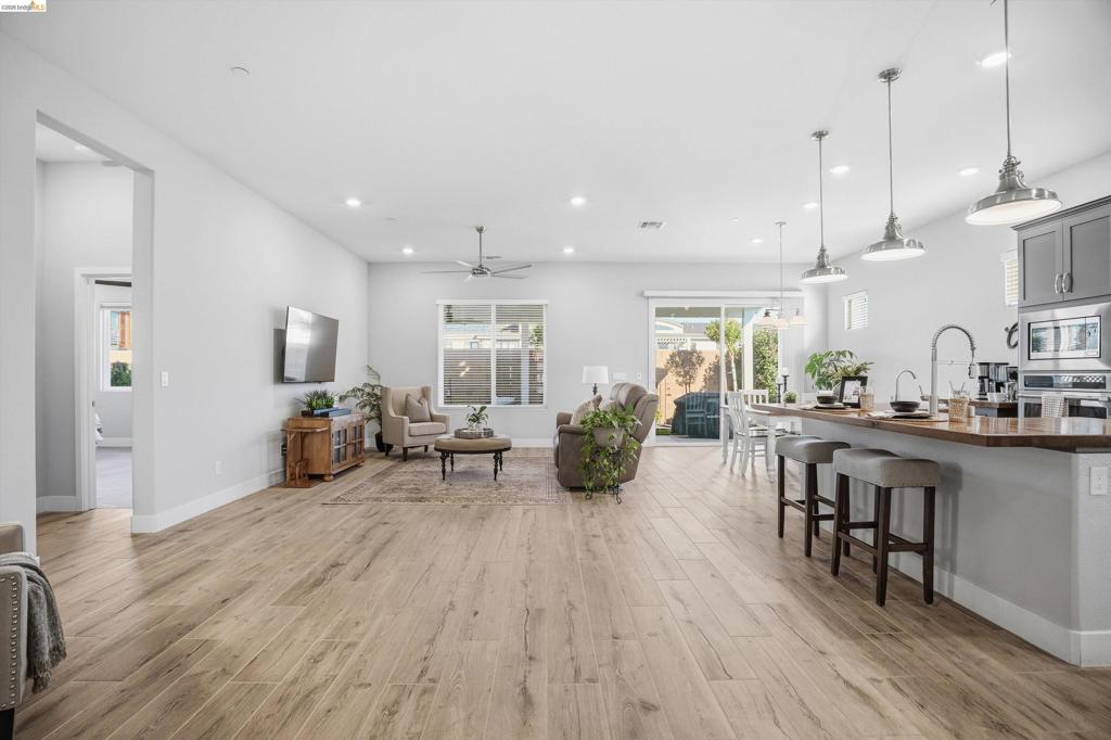 1820 Morello Dr, Brentwood (CC), CA 94513