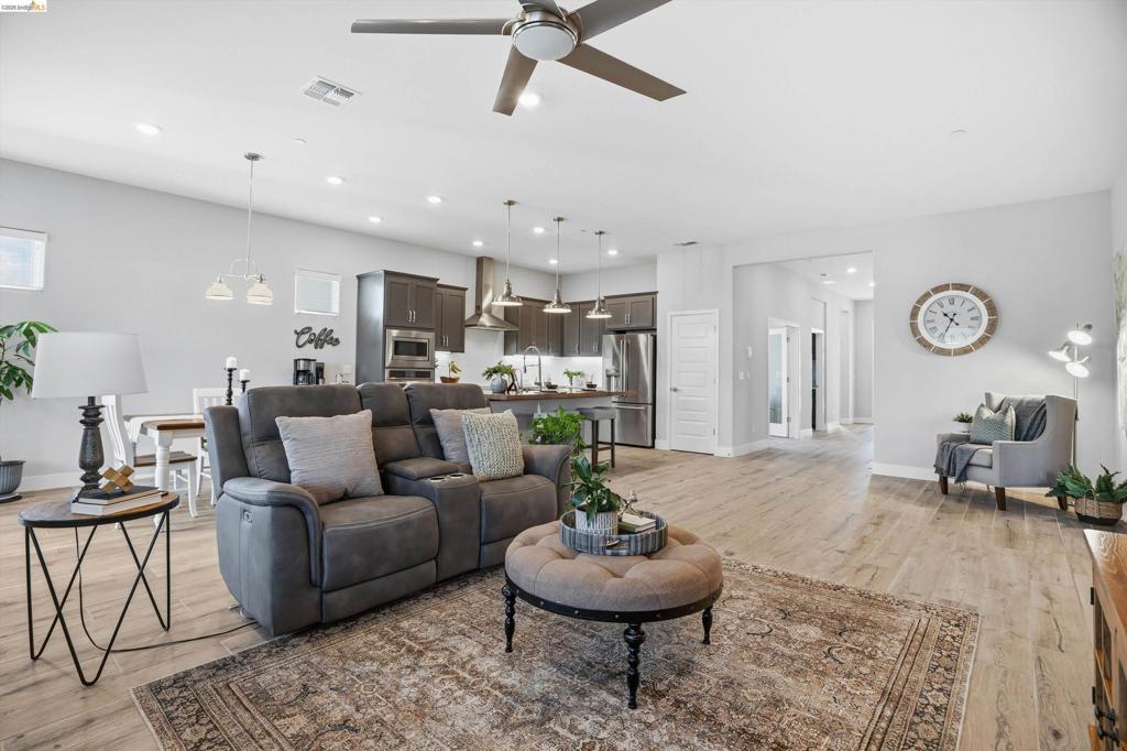 1820 Morello Dr, Brentwood (CC), CA 94513