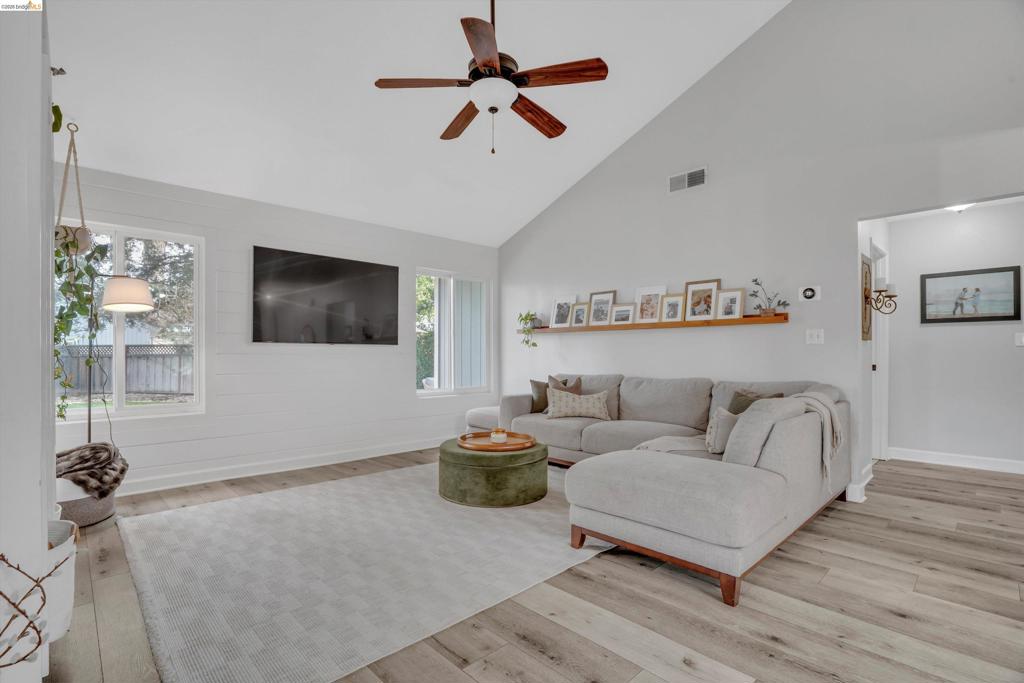 17 Kensington Ct, Brentwood (CC), CA 94513