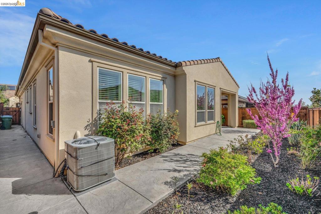 2002 Tempranillo LN, Brentwood (CC), CA 94513
