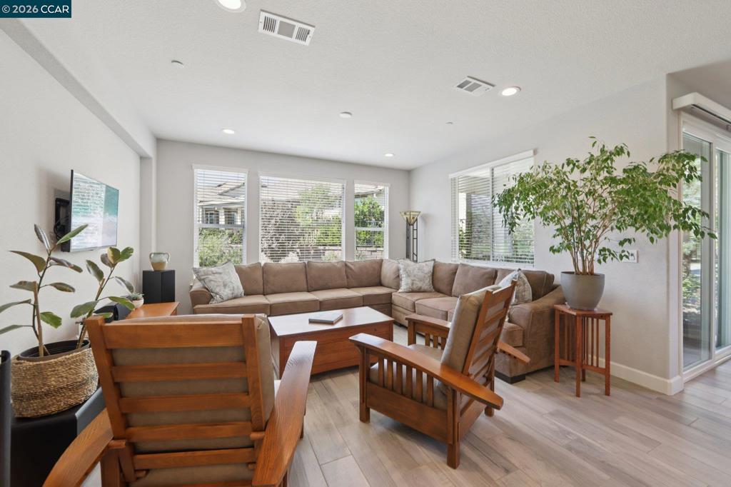 2093 Sangria St, Brentwood (CC), CA 94513