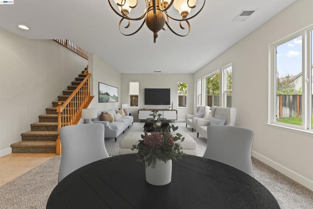 204 Daylily Ln, Patterson, CA 95363