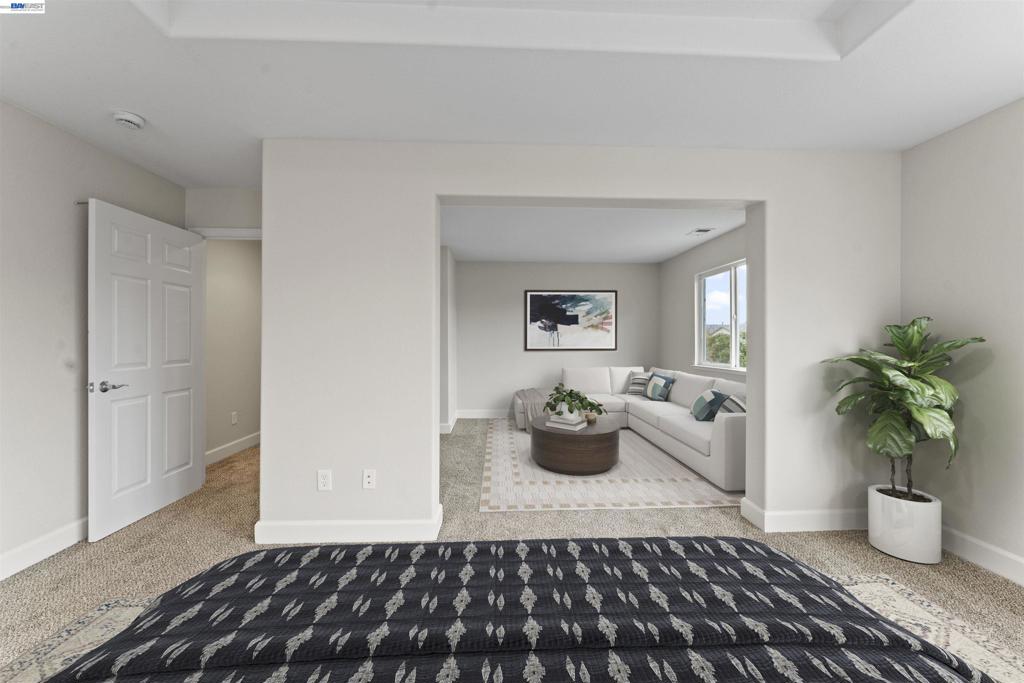 204 Daylily Ln, Patterson, CA 95363