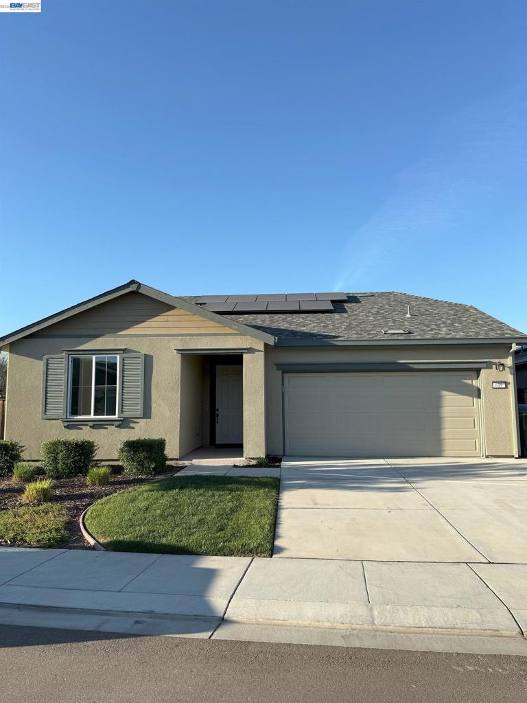 619 Heathridge Street, Manteca, CA 95336-8814