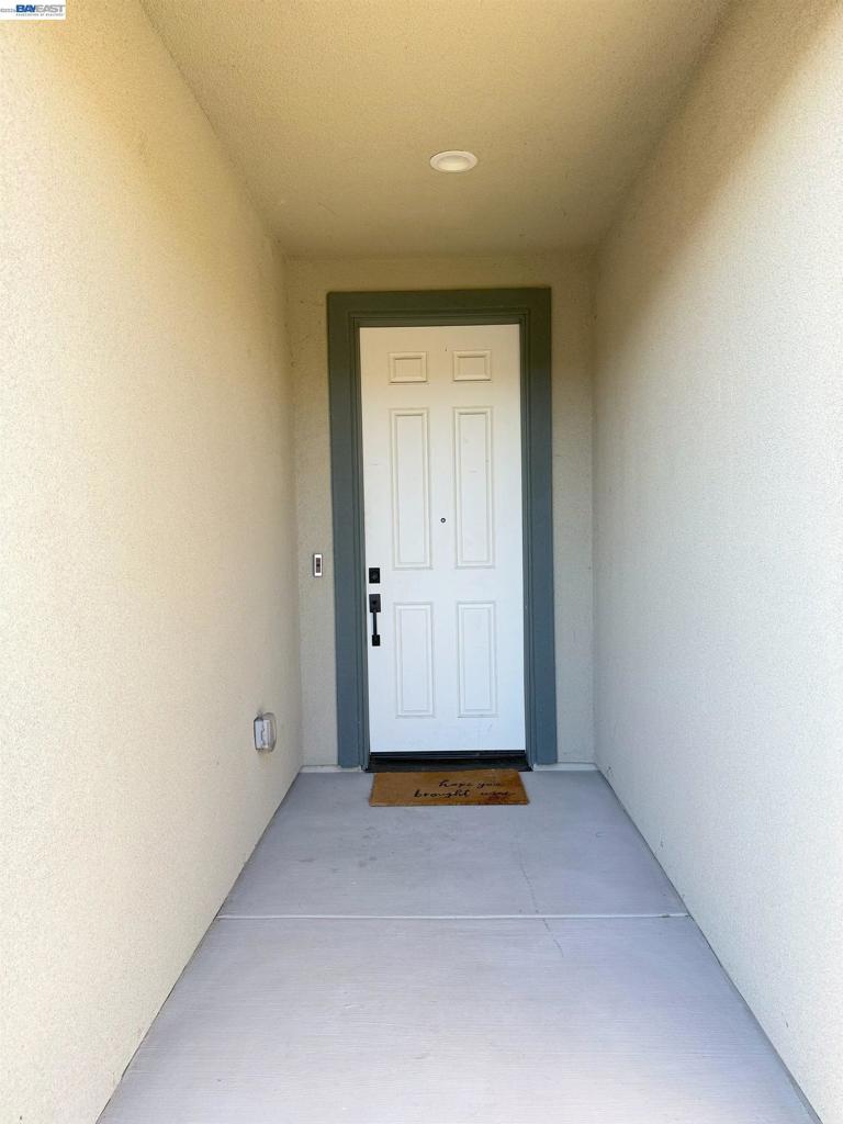 619 Heathridge Street, Manteca, CA 95336-8814