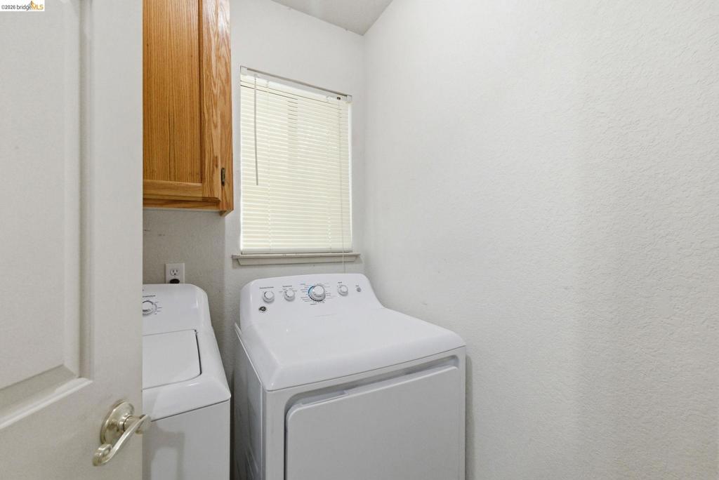 12796 Cresthaven Dr, Groveland, CA 95321