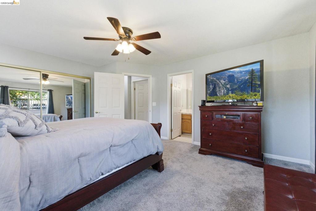 12796 Cresthaven Dr, Groveland, CA 95321