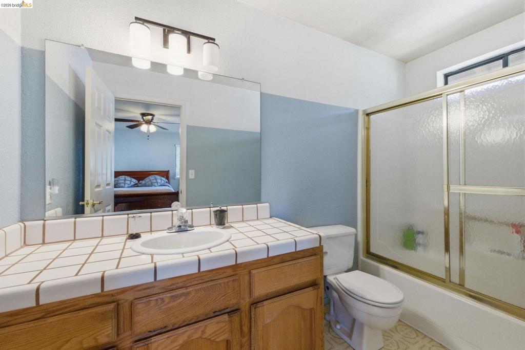 12796 Cresthaven Dr, Groveland, CA 95321