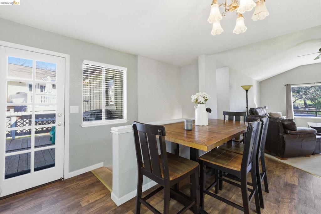 12796 Cresthaven Dr, Groveland, CA 95321