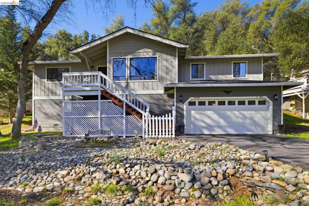 12796 Cresthaven Dr, Groveland, CA 95321